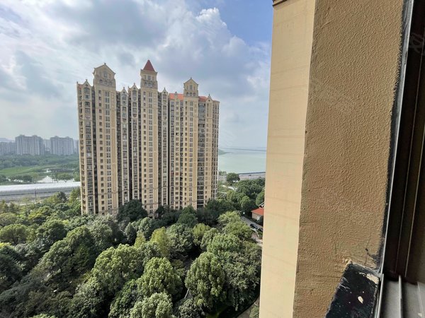 苏州吴江城北新湖明珠城望湖苑全屋地暖 环境优美新湖广场明珠城望湖