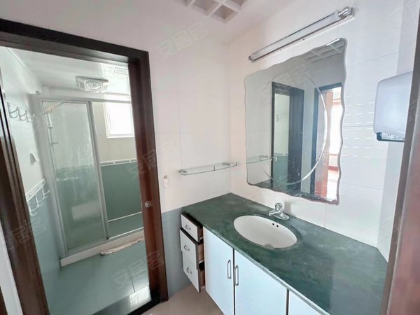 福明租房,东海花园,电梯,室友很干净,安静,坂急,绿园大厦泰富广场龙湖