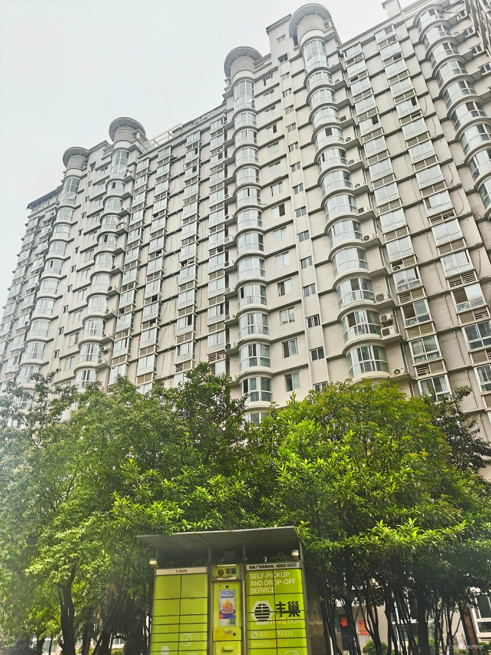 凤栖原地铁口,茗景城电梯三室,观景层无遮挡采光,可