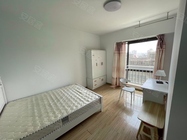 【多图】汇都国际(1期),白塔路租房,(个人房源)免押金包水电可做饭!