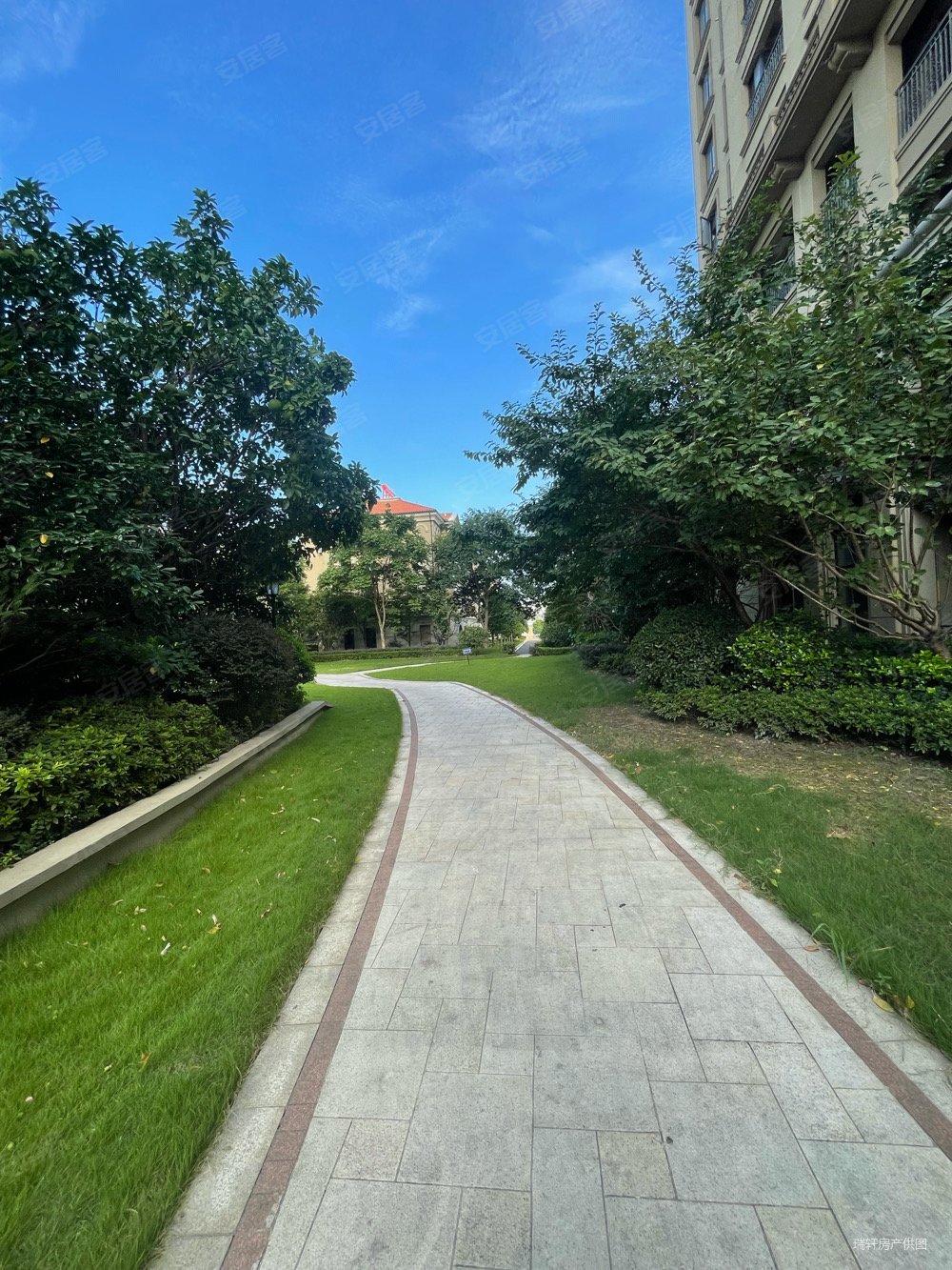 周巷嘉悦广场绿城惠园电梯房3室2卫边套全新白坯车位另算125