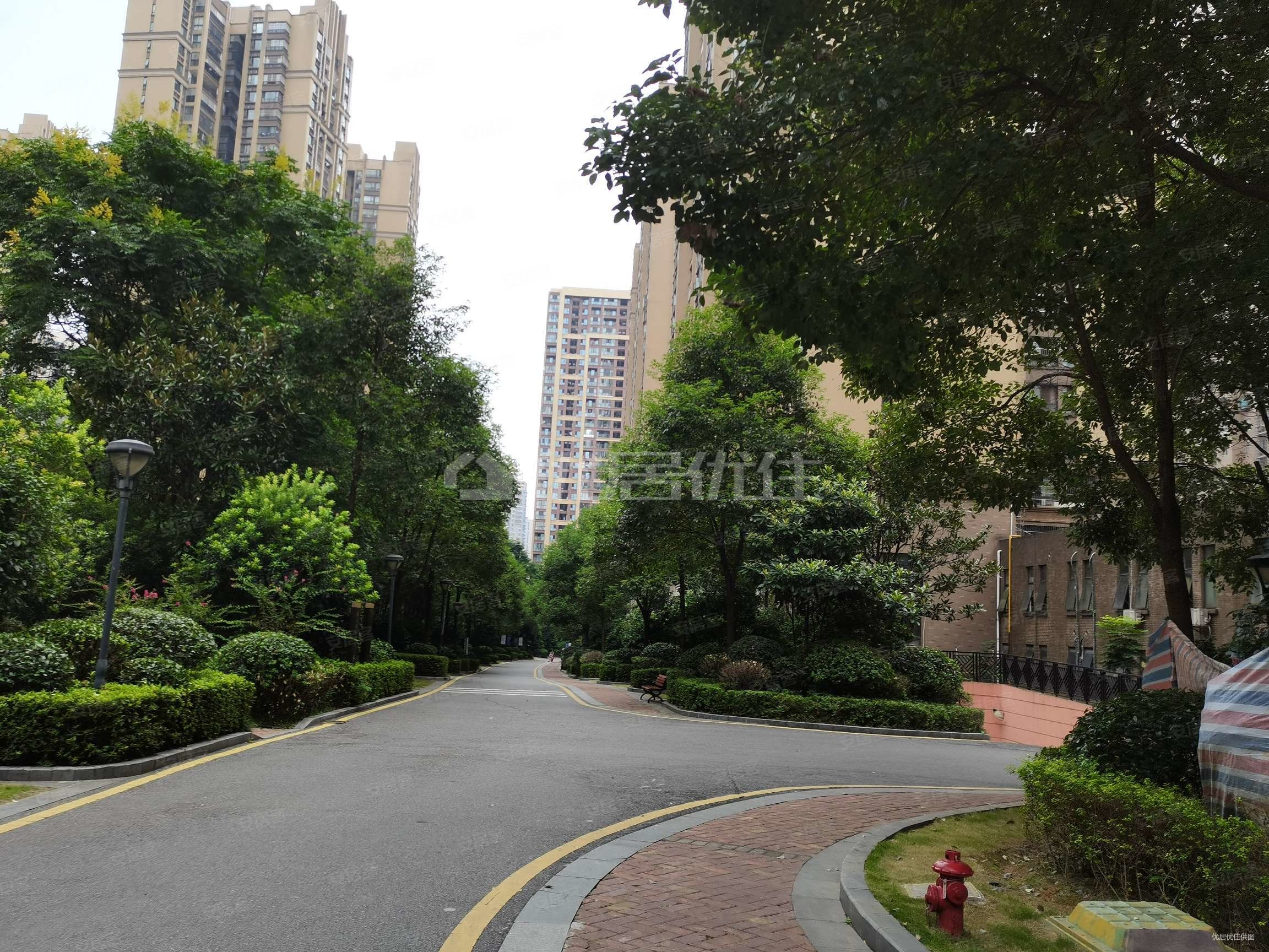 的一套,华润凤凰城(三期)二手房,145万,3室2厅,2卫,127平米-长沙安居