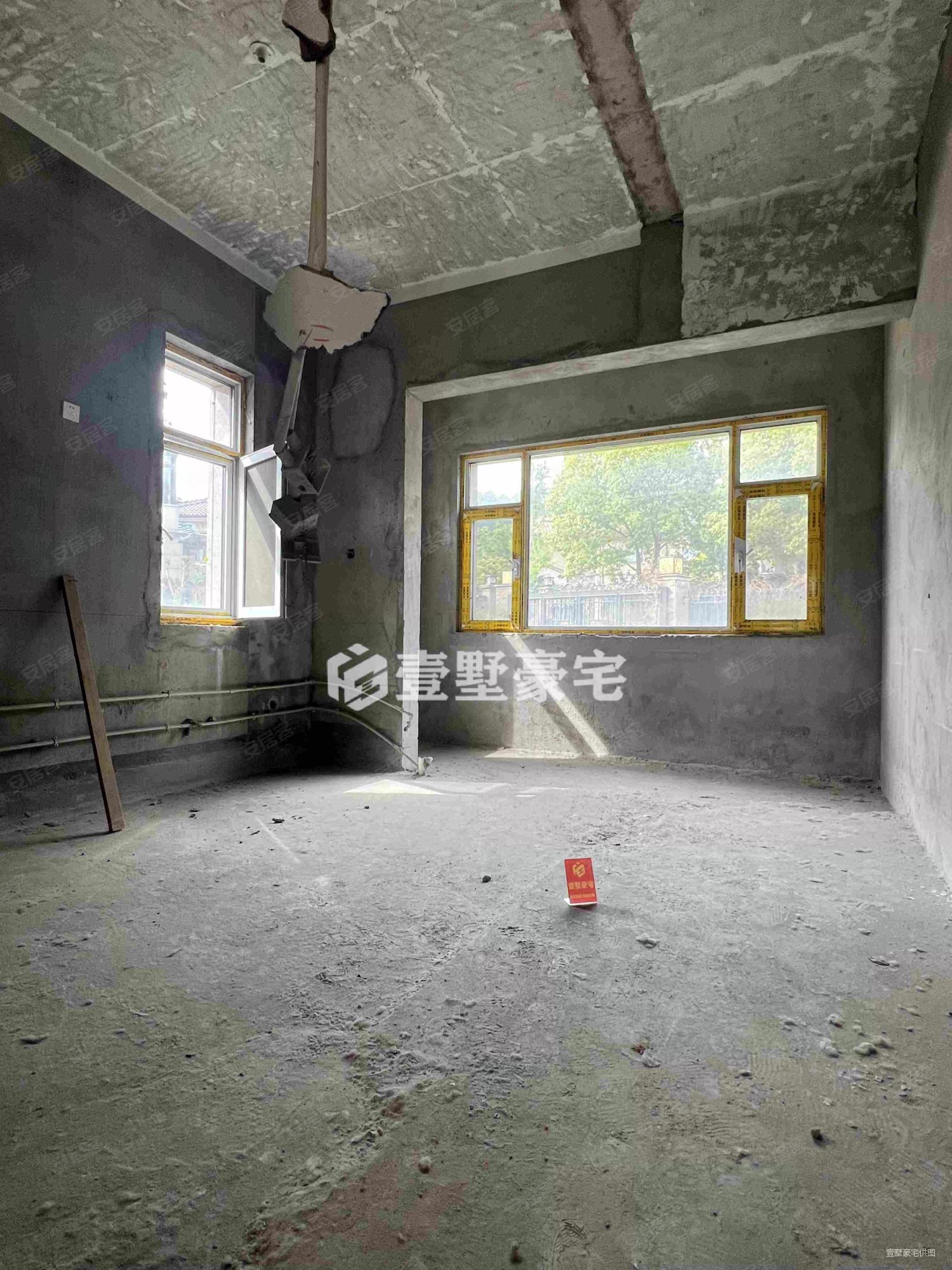 阳光聚宝山庄二期美林墅(别墅)6室4厅4卫582㎡南北2100万