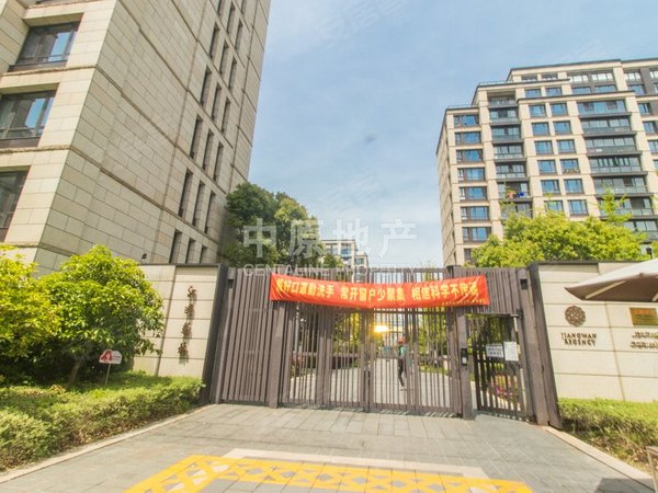 【多图】江湾翰林,运光/复旦租房,主卧朝南,大平层,小区中心位置,精