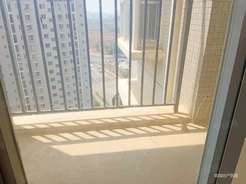 天润康园小区高楼层视野好南北通透产权清晰房东急售