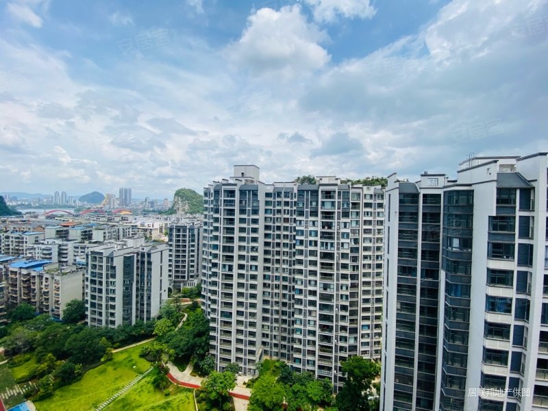 柳州房产网>柳州二手房>鱼峰二手房>东环二手房>湖光山舍>