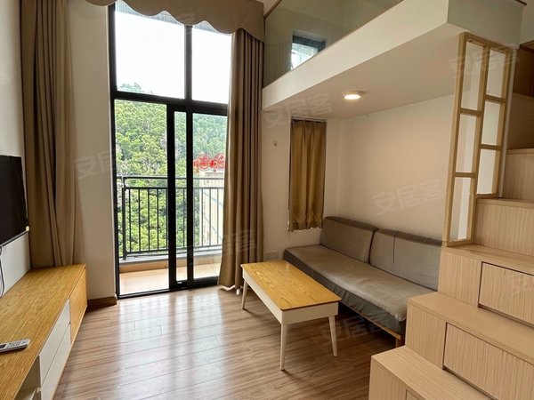 深圳宝安西乡碧桂园凤凰国际智谷碧桂园凤凰智谷 loft公寓 看山景