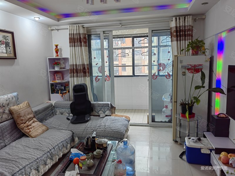 新上嘉盛花园南北通透小三居楼层好精装好房价格可谈