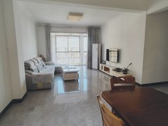 防城港防城防城城区客厅有空调可押一付一可押二付三 三房两厅两卫出租房源真实图片