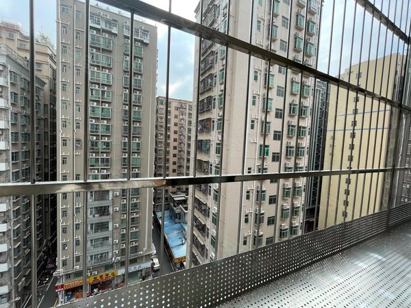 深圳宝安领航城下围园新村我号线固戍地铁站0距离高层无遮挡出租家电