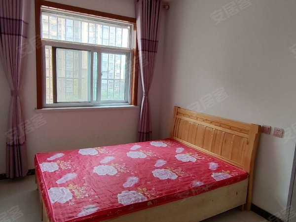 鹤壁淇滨万达广场华韵帝景湾小区帝景湾3室简单装修3室可做饭出租房源