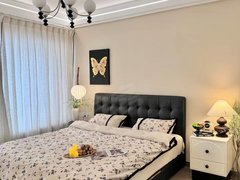 沈阳浑南世纪新城女士小姐姐优先合租 地铁旁 押一付一 商圈齐全 非中介出租房源真实图片