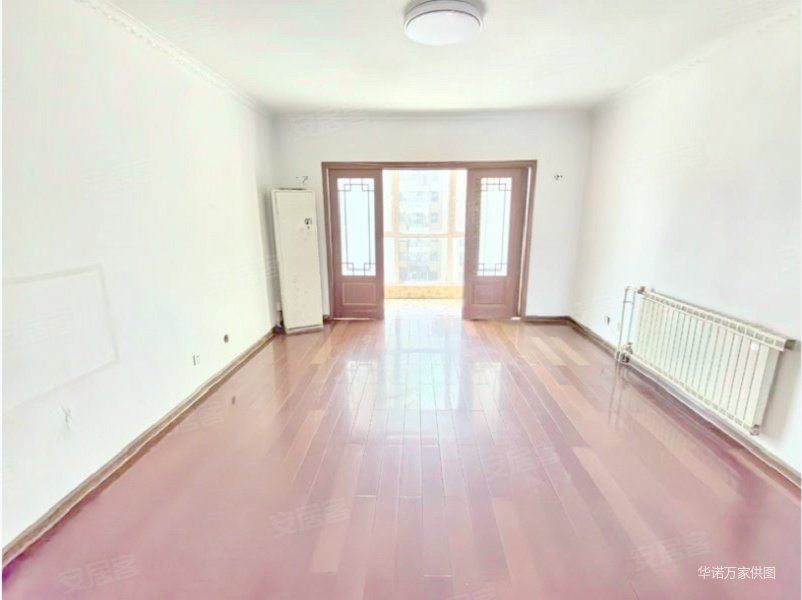 南辛庄改善大平层 前后落地大飘窗 车位挑高地下室,现代逸居二手房