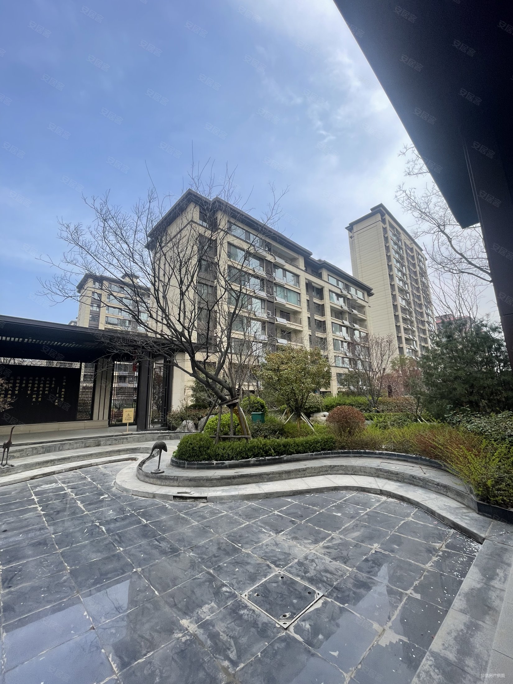 电梯房 4千到五千,面积100到136 部分带车位h户型,中梁龙玺台二手房