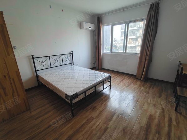 武汉武昌徐东三角花园陈家湾小区湖大 水岸国际 三角路 沙湖 可短租