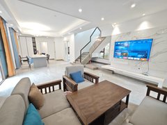 澄迈老城老城城区盈滨半岛 独栋别墅 花园小区 拎包入住 四房三卫 随时看房出租房源真实图片