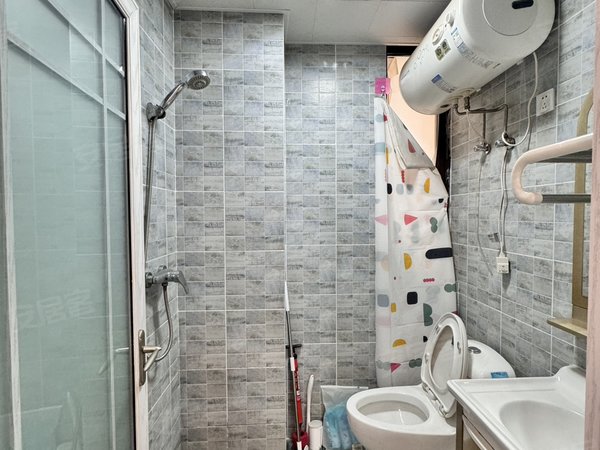 金华婺城婺城新区金御花园万泰广场旁 一室一厅 民用水电 停车方便 拎包入住出租房源真实图片