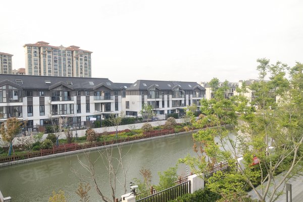 新城上坤樾山半岛