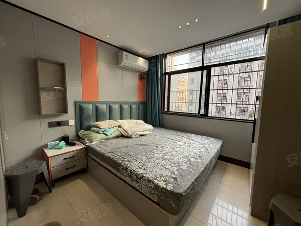 金华东阳东阳市中心后上田小区后上田 轻轨站 木雕城 麻车 世贸君澜 地铁站附近两室一厅出租房源真实图片