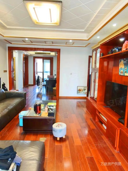 有钥匙178万 5阳台户型 琴湖一号 精装 打包卖,琴湖壹号二手房,178万