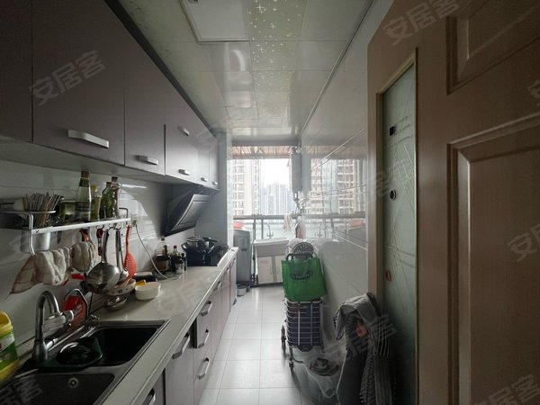 【多图】金阳牛津街,三峡广场租房,三峡广场商圈 金阳牛津街 二房