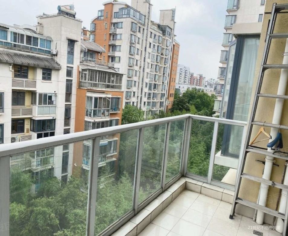 枫庭丽苑3室2厅2卫142.88㎡南北769万