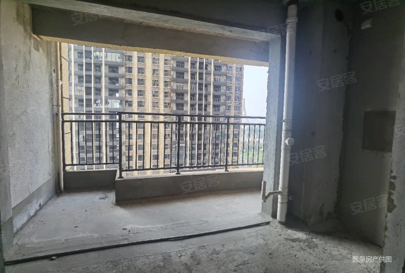 洛龙公务员小区凌波苑 比肩河风 可过户毛坯大四室  还可砍价