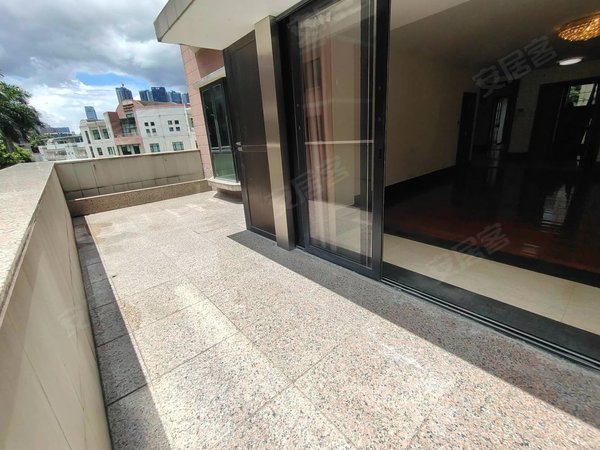 深圳罗湖水库百仕达花园(一期)精装修4房 户型方正南向 百怡苑中间