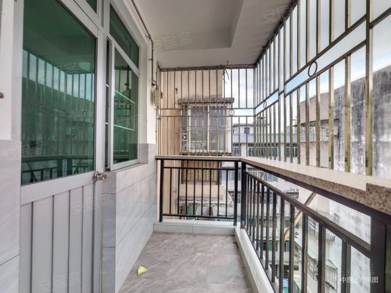 通透大两房 双阳台 通风采光好 新装修 可改三房 使用率高,仙桐馨苑