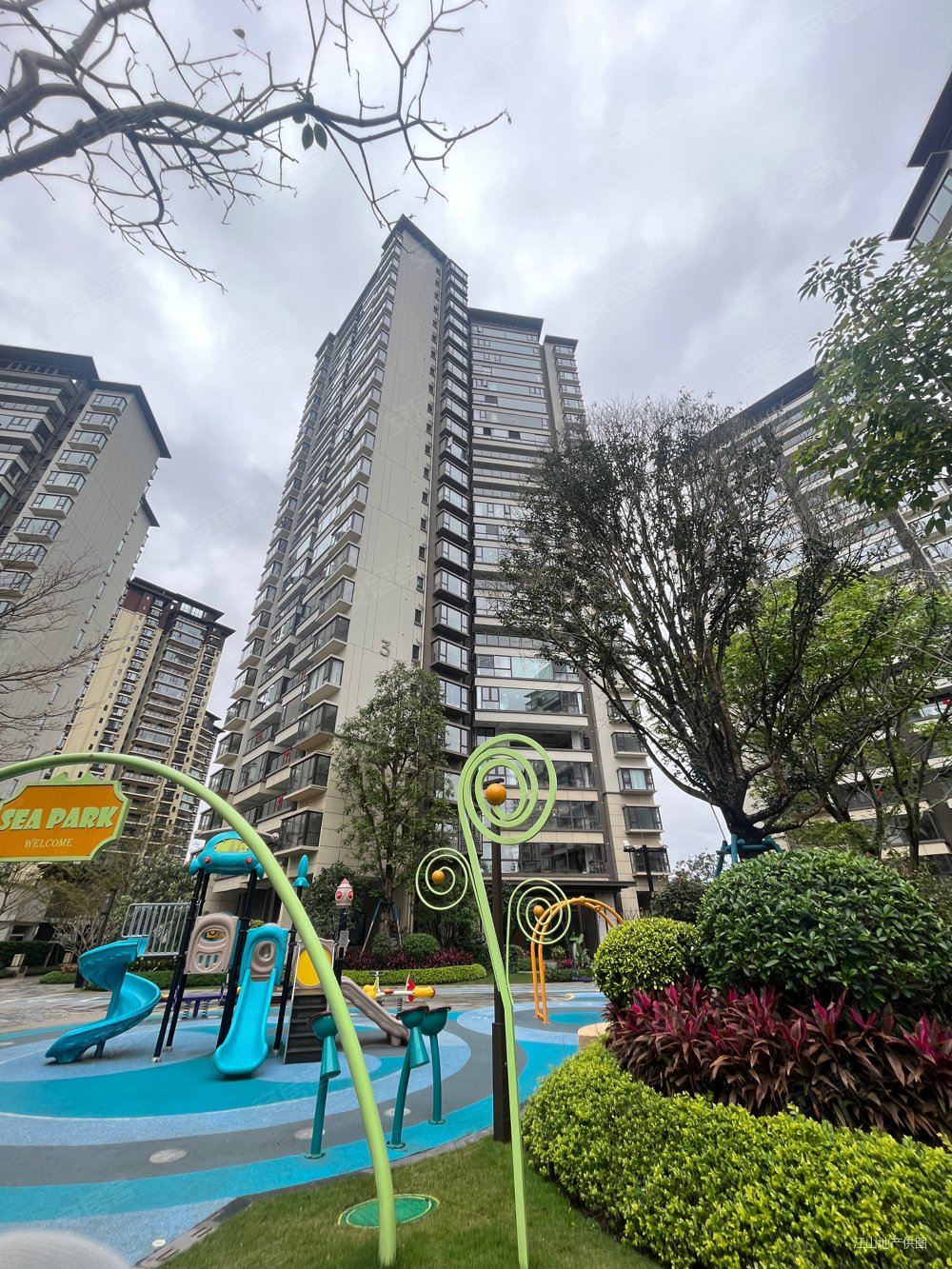 龙岗江景房彰泰江景湾精装4房未住过人业主急售