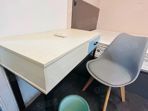 深圳罗湖东门城东街小区晒布 3 线 精装单间 近地铁 出现方便 家电