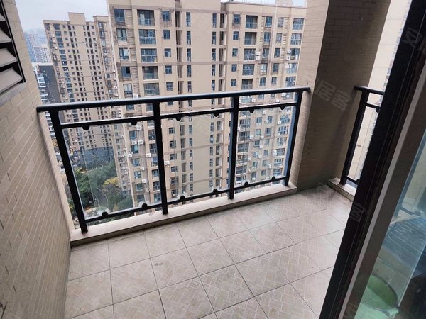 武汉洪山新南湖武昌府一期(b区)无中介 可短租 可月付 维佳佰港城