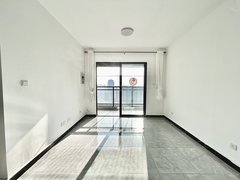 海口龙华金宇龙湖光年 金盘实验学校旁 坡博家园 精装修两房可配齐拎包入住出租房源真实图片