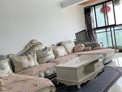 广汉雒城银座城市中心奥园旁边 电梯中层 居家精装修 家具家电齐全 小区停车方便出租房源真实图片