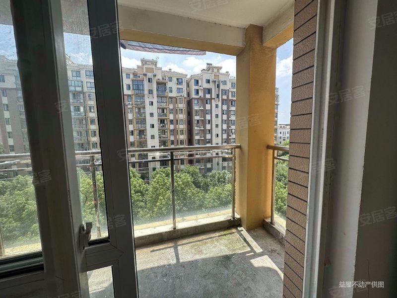 金王府小区2室2厅1卫90.51㎡南北285万