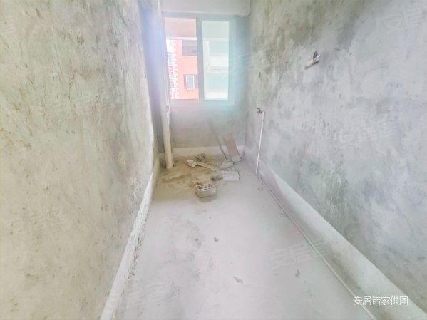 佰仕家园3室2厅2卫117.21㎡南150万