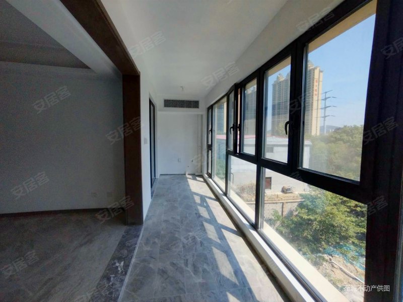 4室3卫 精装修全屋中央空调 8层洋房好楼层,落地窗,建发玺园二手房