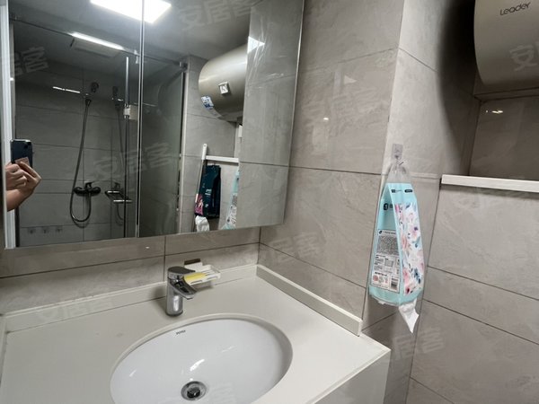 金华金东金东广场涵碧紫金城C区可短租押一付一金东区地铁口可做饭有车位万达广场可养猫出租房源真实图片