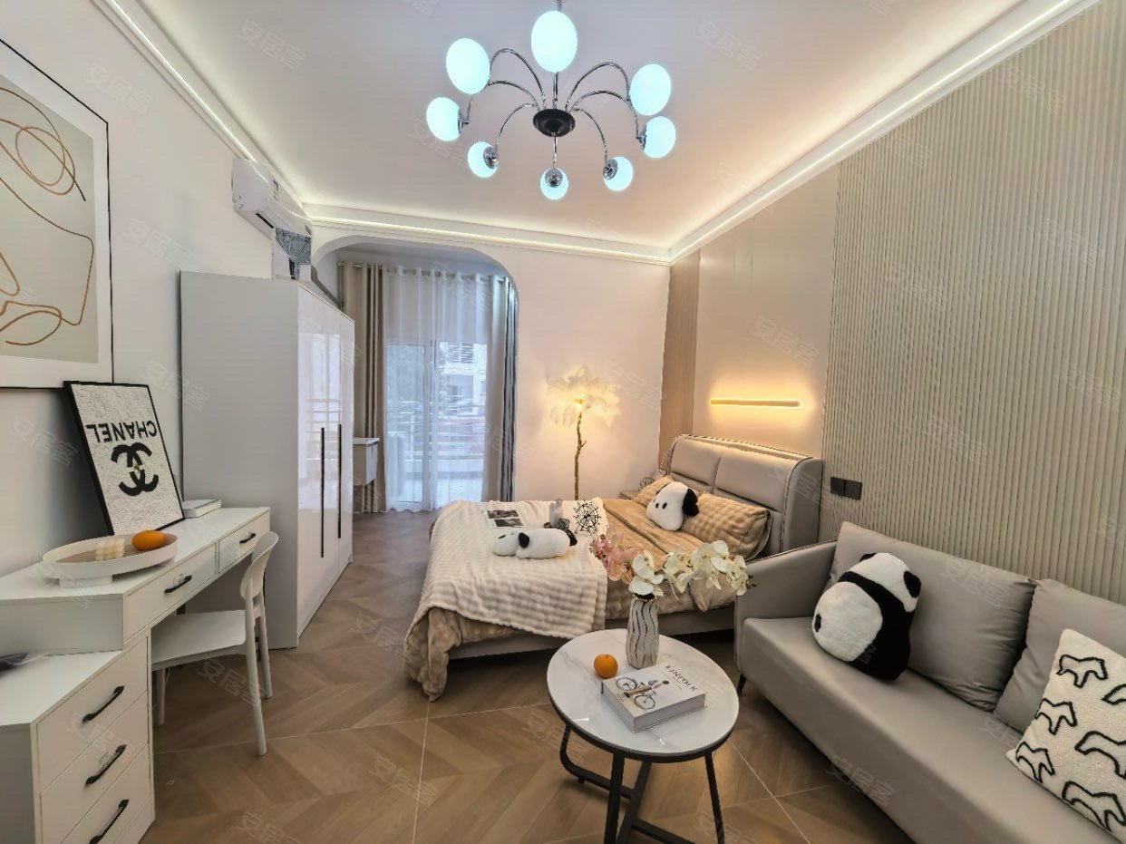 工商大学地铁口 一室整租带阳台 精装 月付 可短租