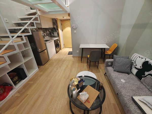 昆明西山前卫营润城第四大道润城2房loft公寓 拎包入住 双卫带衣帽间