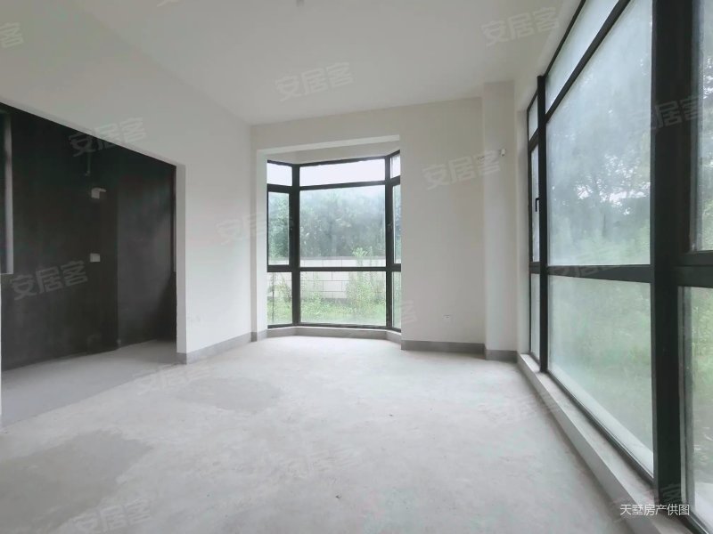 佘山玺樾低密宜居停车方便南北通透产权清晰松江新城