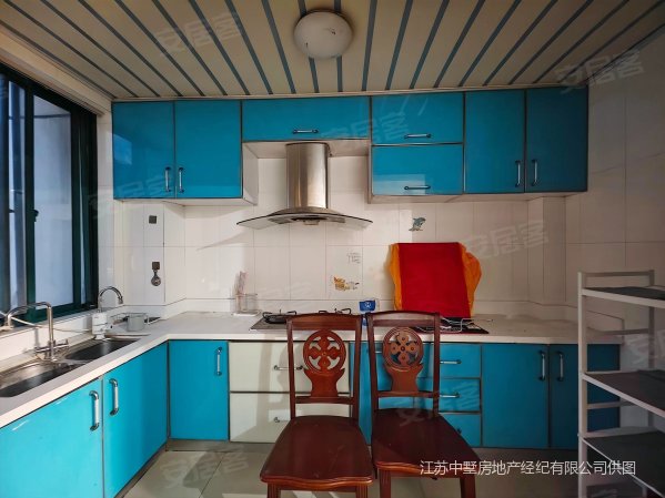 8左右,泰龙家园二手房,408万,3室2厅,2卫,123平米-南京安居客