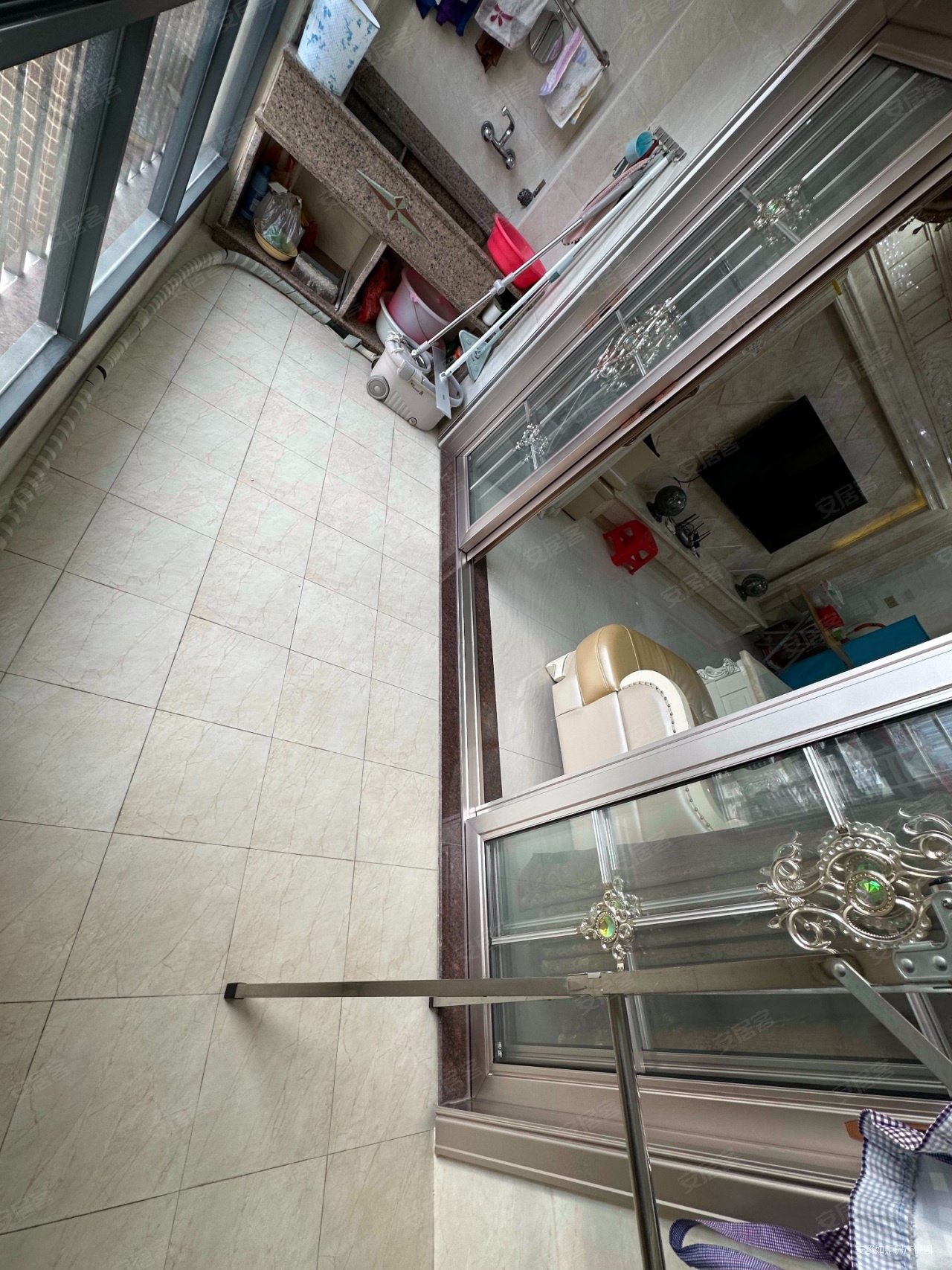 万兴隆山水湾4室2厅2卫114.7㎡南北125万