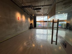 上海闵行龙柏金汇新华红星国际广场 舞蹈工作室出租 层高4.5米 瑜伽 健身房出租房源真实图片
