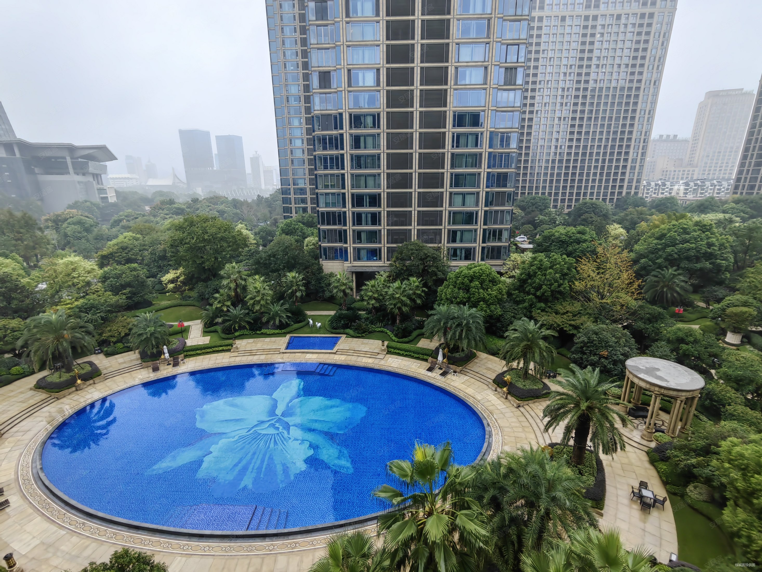 武林壹号3室2厅3卫239.71㎡南北2858万