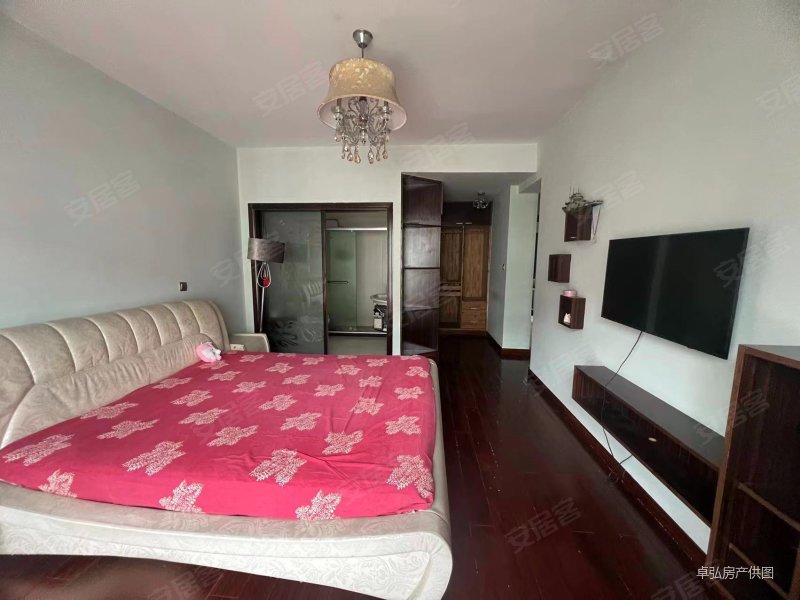 洪都花园大三房南北通透房东诚心麦有钥匙方便看房