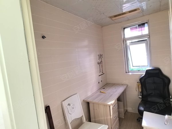 盐城阜宁阜宁城南新区盐阜天鹅丽都小区前排,采光无遮挡,家庭精装