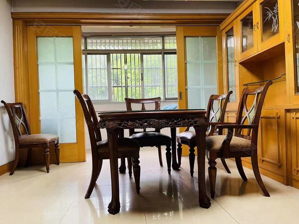 绍兴柯桥柯桥百福园步行街旁百福园4室2厅3卫带一个车库好房便宜出租