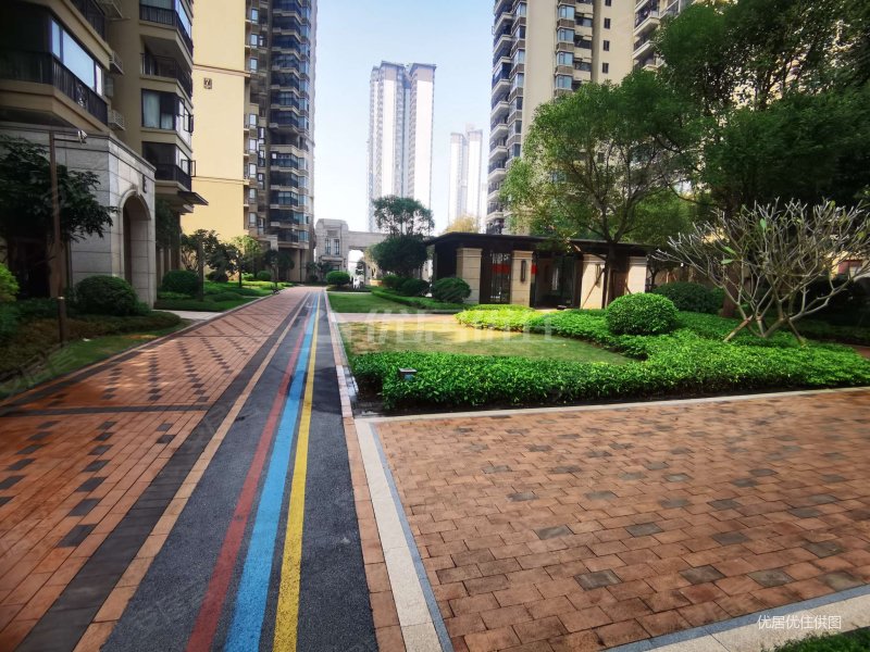 御湖价格低到等同业主送你房子回家过年 总价还可大刀,龙光玖誉湖二手