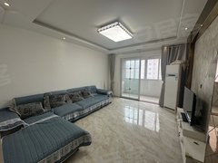 射阳射阳城东吾悦广场清华园 精装3室 设施齐全 拎包入住 采光好出租房源真实图片
